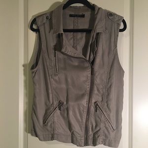 Max Jeans Grey Vest
